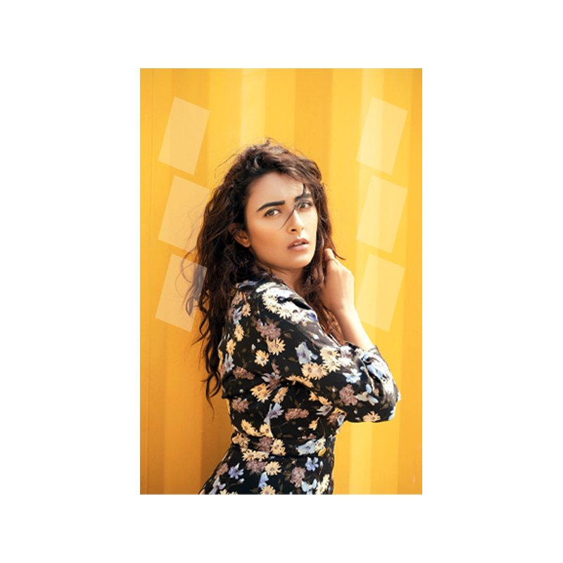 Premium clear acrylic display frame with polished edges and modern design.